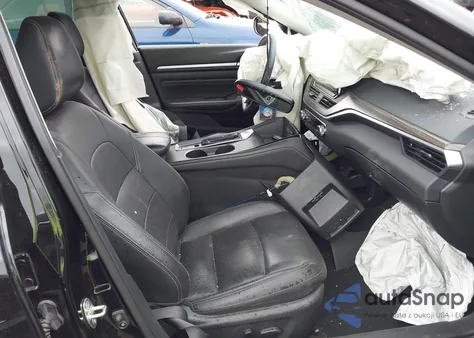 2019 Nissan Altima 2.5 Platinum z USA, uszkodzony, nr VIN 1N4BL4FW5KC177816